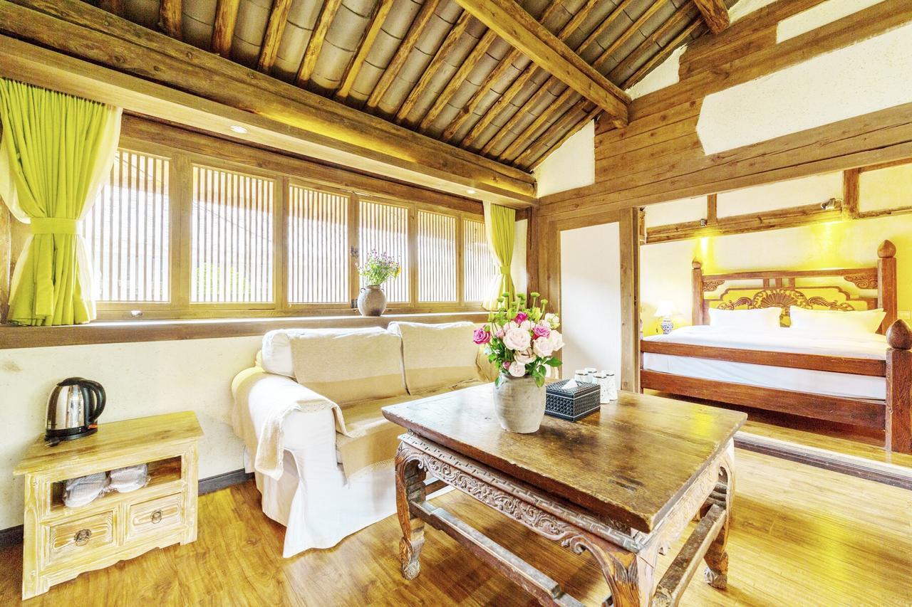 Lijiang Shuhe Yuefeng Resort Hotel Εξωτερικό φωτογραφία