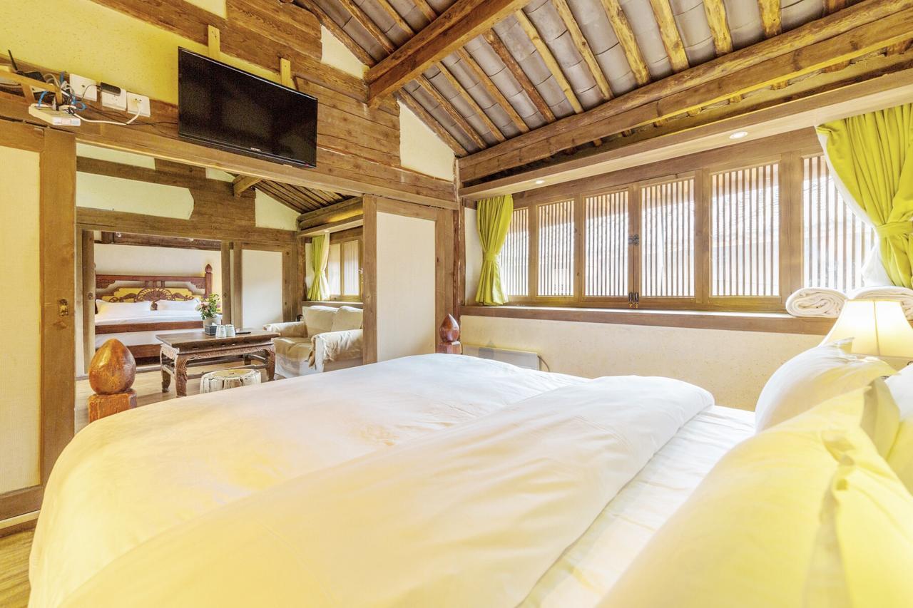 Lijiang Shuhe Yuefeng Resort Hotel Εξωτερικό φωτογραφία