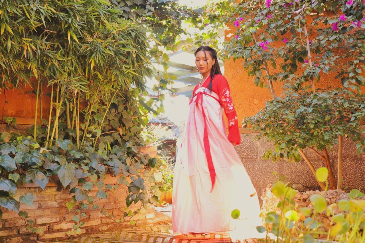 Lijiang Shuhe Yuefeng Resort Hotel Εξωτερικό φωτογραφία